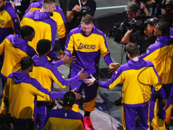 亿美元的超, 他们加盟湖, img 亿美元的超, 他们加盟湖, img