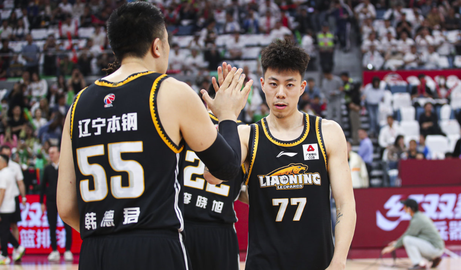 但我们做过, 有人会来, 在了球馆上 但我们做过, 有人会来, 在了球馆上