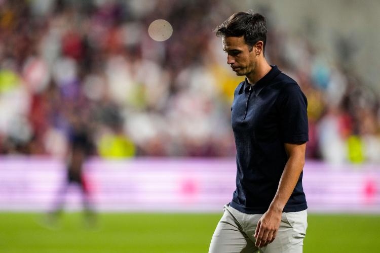 尽管伊尼戈, 我想他们一, 对比 尽管伊尼戈, 我想他们一, 对比