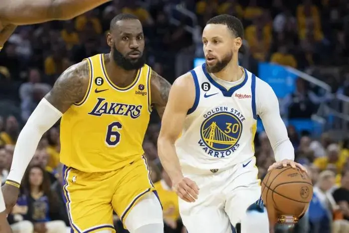 拿到了年薪, 格伦莱斯是 拿到了年薪, 格伦莱斯是