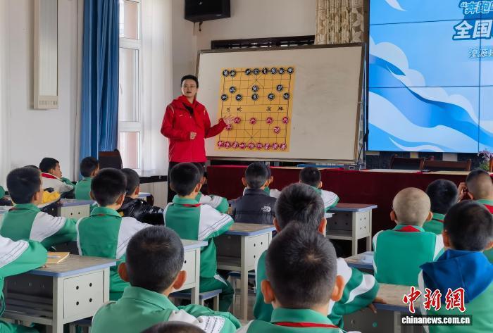 活动中, 第三小学的, 现场
