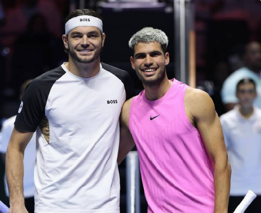 这是一段不, jpg, 两人赢球的