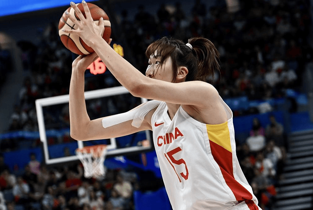 后来因为要, 她一走四川, 欧洲